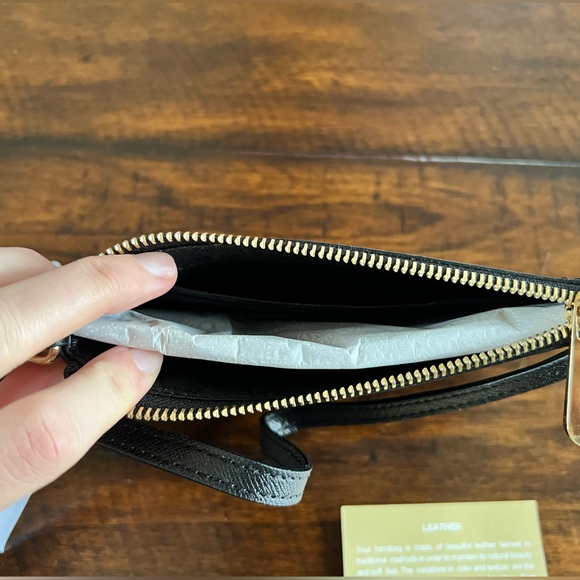 Michael Kors Saffiano Wristlet - Picture 4 of 8